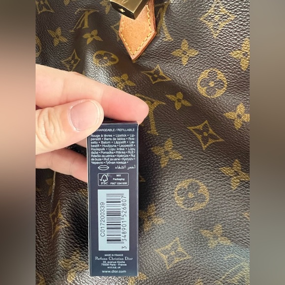 Sold ..DIOR✨✨Rouge Refillable Satin 💄 shade #339 - Picture 2 of 4